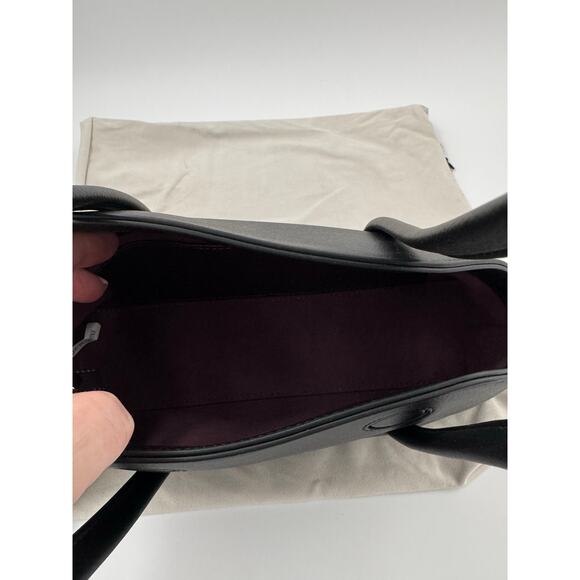 Freja New York Black “Linetta” Shoulder Bag – Vegan Leather Minimalist Tote - Picture 5 of 5